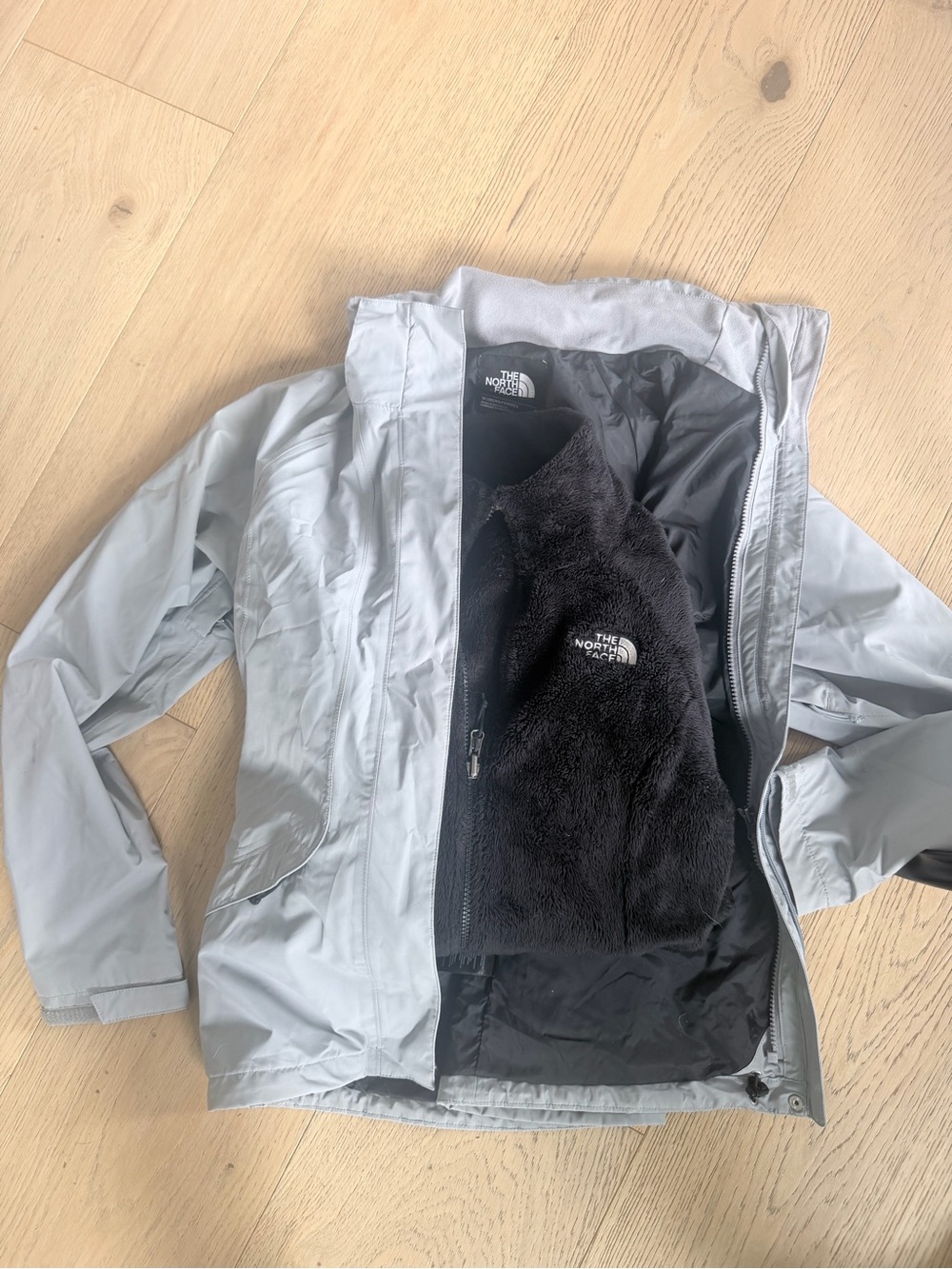 The North Face Women's Light Gray 2‑Piece Ski Jacket with Black Fleece Liner